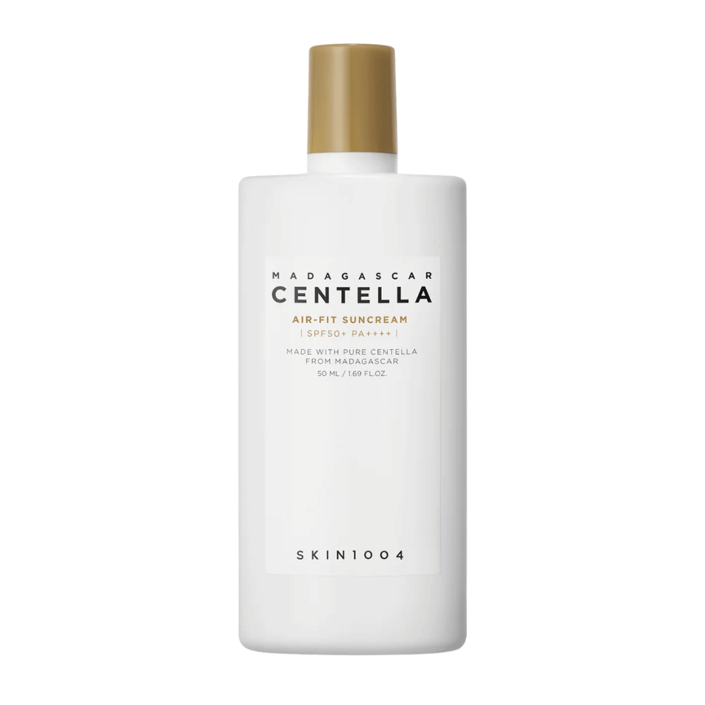 Centella asiatica -aurinkosuoja SPF50+ PA++++, joka tarjoaa tehokkaan UV-suojan, kosteuttaa ihoa ja jättää kevyen, tahmaamattoman lopputuloksen
