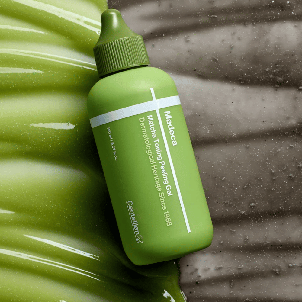 Centellian24 Madeca Matcha Toning Peeling Gel – korealainen peeling gel matchalla, joka auttaa kuorimaan ihoa hellävaraisesti, poistamaan kuolleita ihosoluja ja antamaan kirkkaamman ja tasaisemman ihon sävyn.