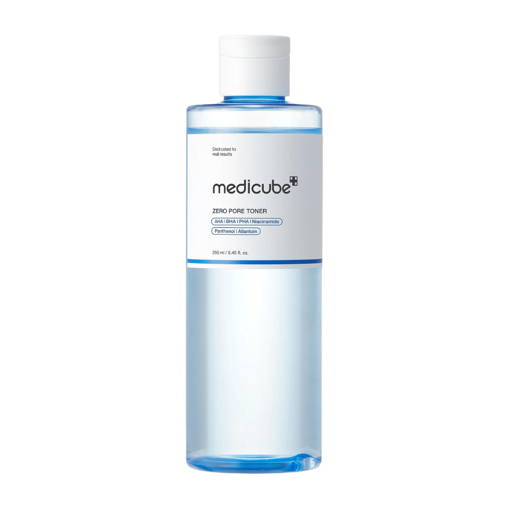 Medicube Zero Pore Toner 250 ml, kuoriva kasvovesi, jossa on AHA:ta, BHA:ta, PHA:ta ja niasiiniamidia läpinäkyvässä sinisessä pullossa valkoista taustaa vasten.