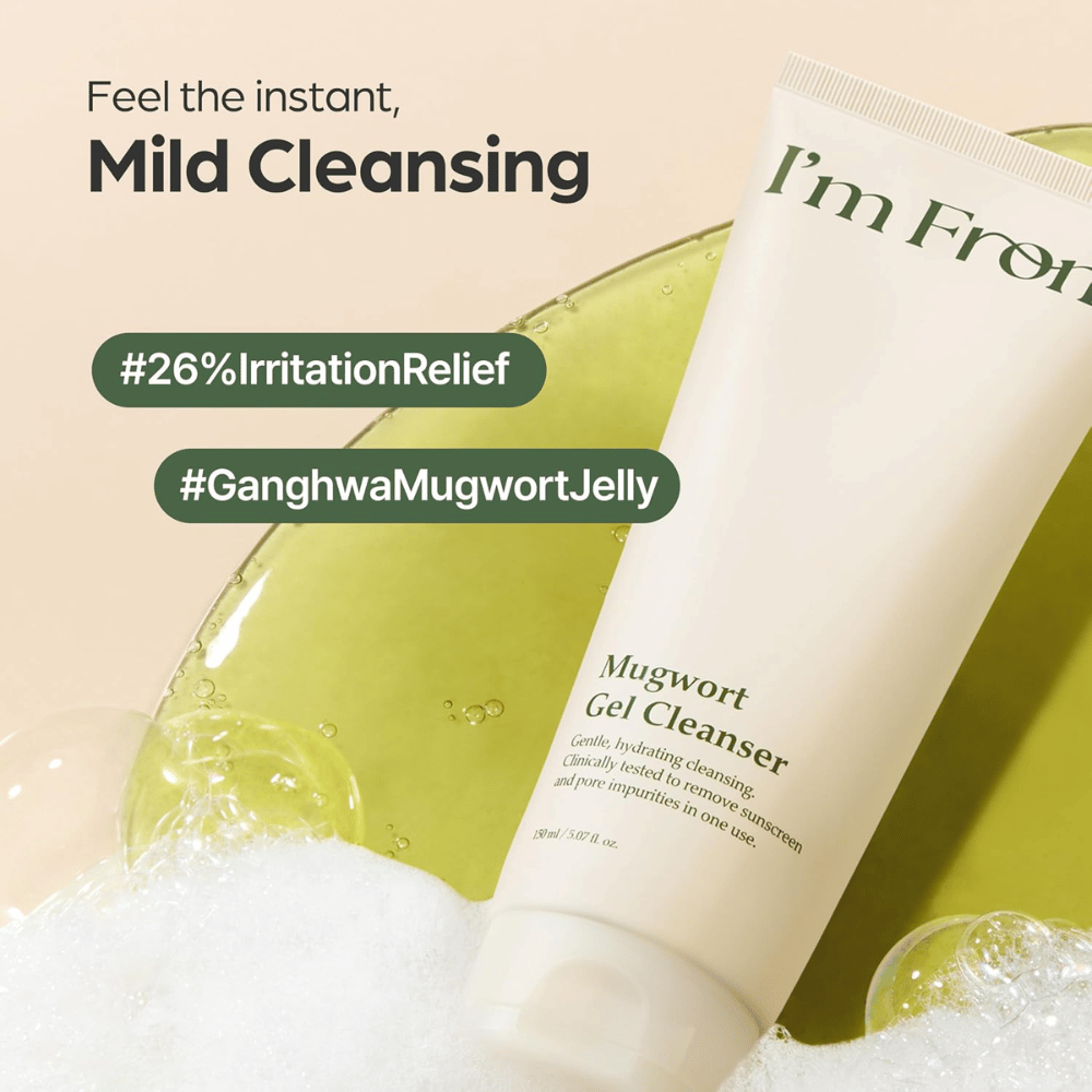 I'm From Mugwort Gel Cleanser 150 ml, hellävarainen mugwortia sisältävä geelipuhdistusaine. Beige tuubi, vihreä puhdistusgeeli ja valkoinen vaahto.